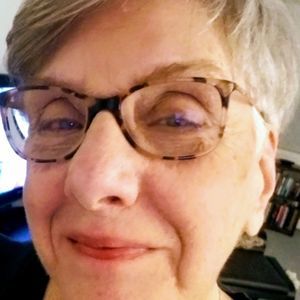 Meet your Posher, Carol